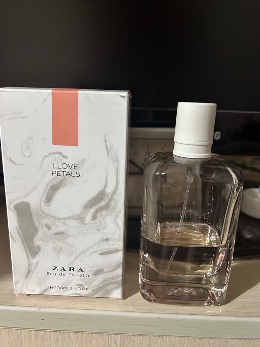 Парфуми, туалетна вода.