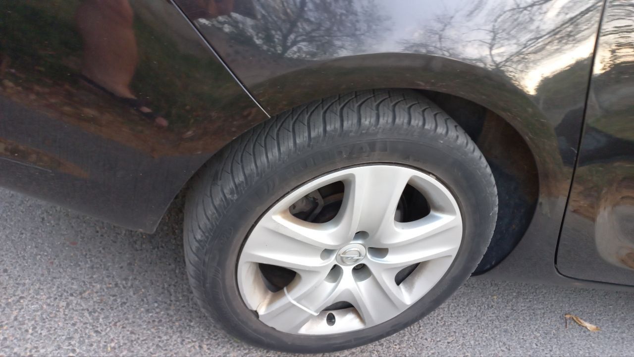 Автомобіль Opel Astra 2011р. 1.7 дизель