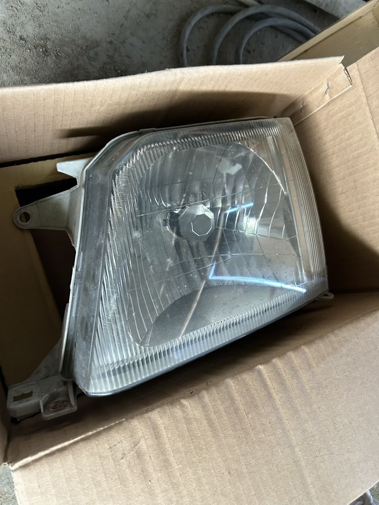 Lampy toyota land cruiser j90