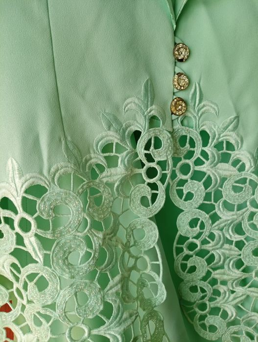 Костюм женский нарядный