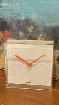 Relógio de Parede Tic&Tac de Philippe Stark para a Kartell