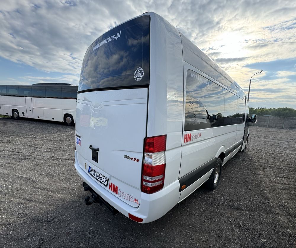 Autobus mercedes  sprinter 24 osobowy  z niemiec long