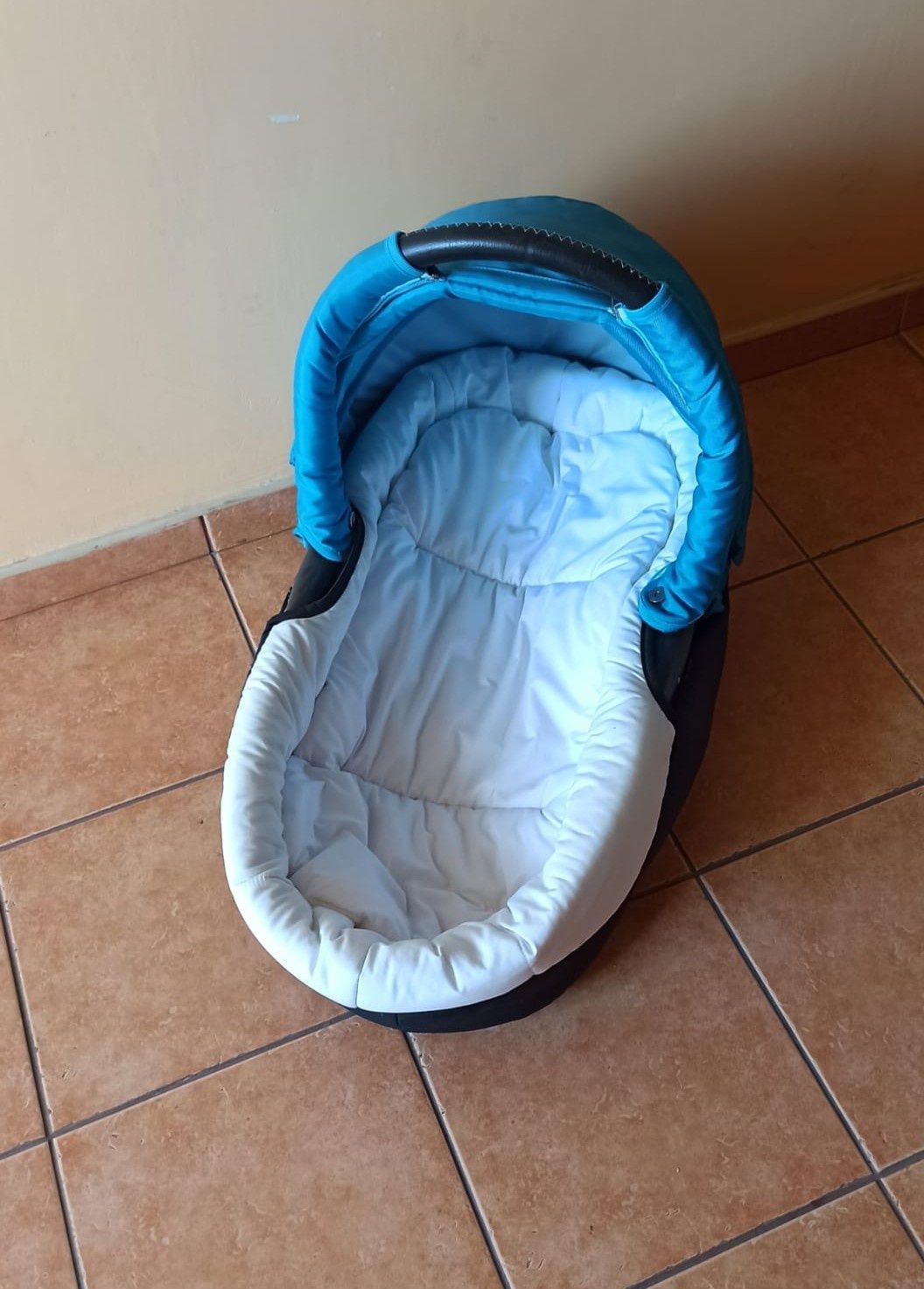Wózek spacerowy z akcesoriami