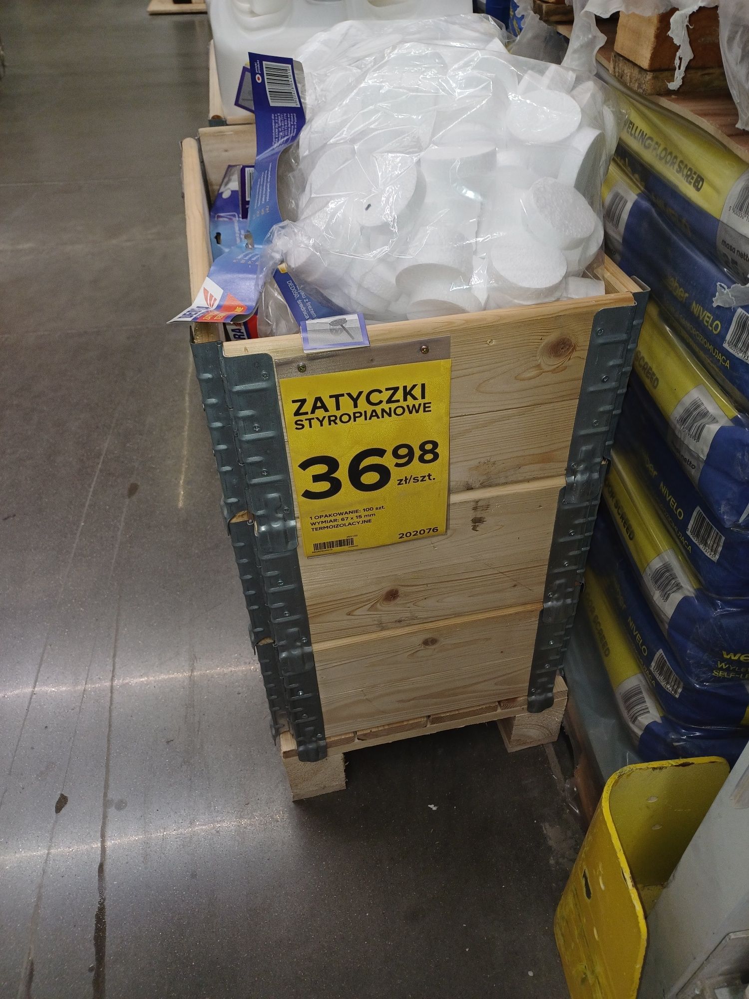 Krążki, zatyczki styropianowe do dociepleń