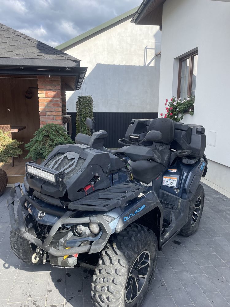 Квадроцикл BRP 1000 Outlander