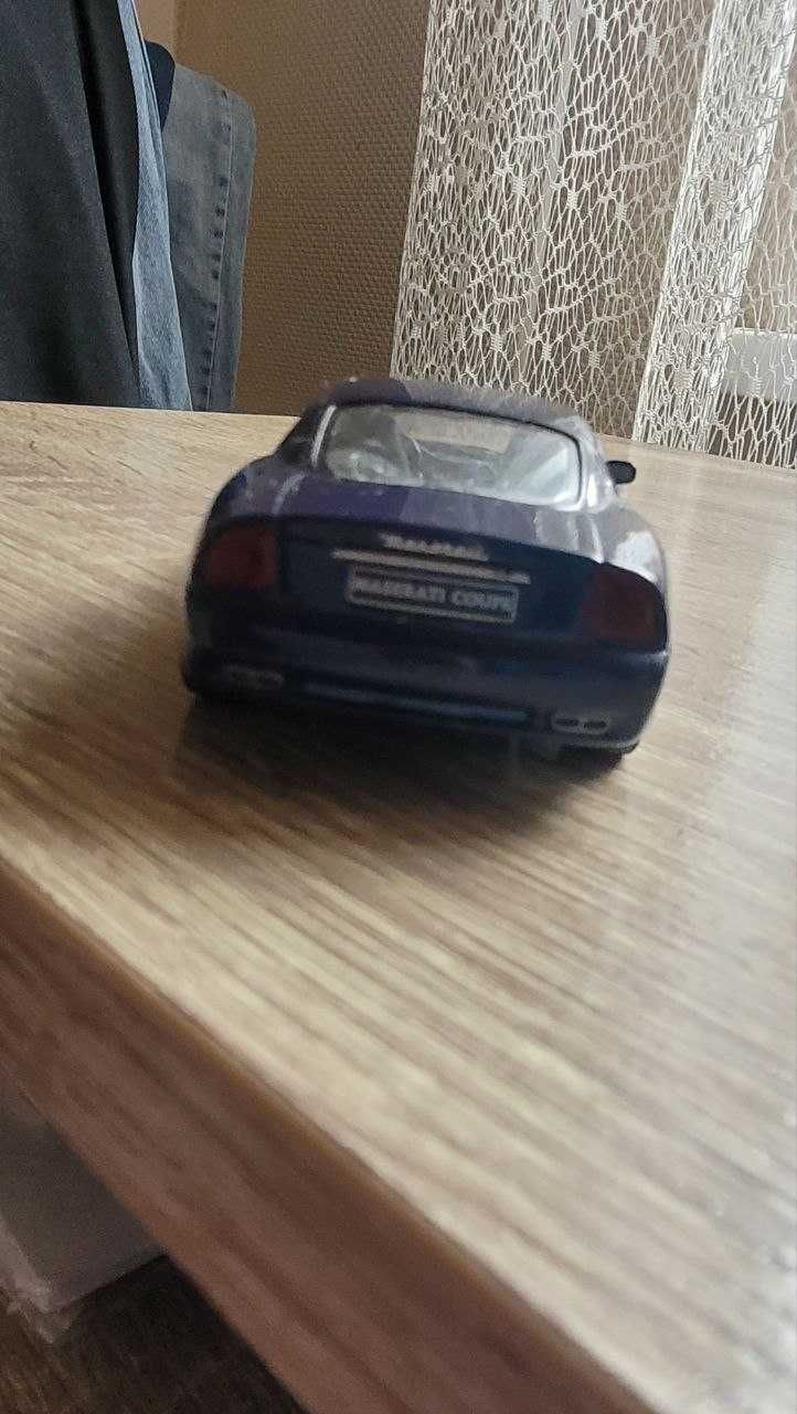 Модель авто Maserati Coupe