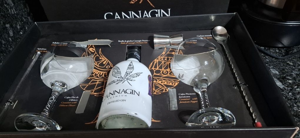 Caixa Cannagin Premium