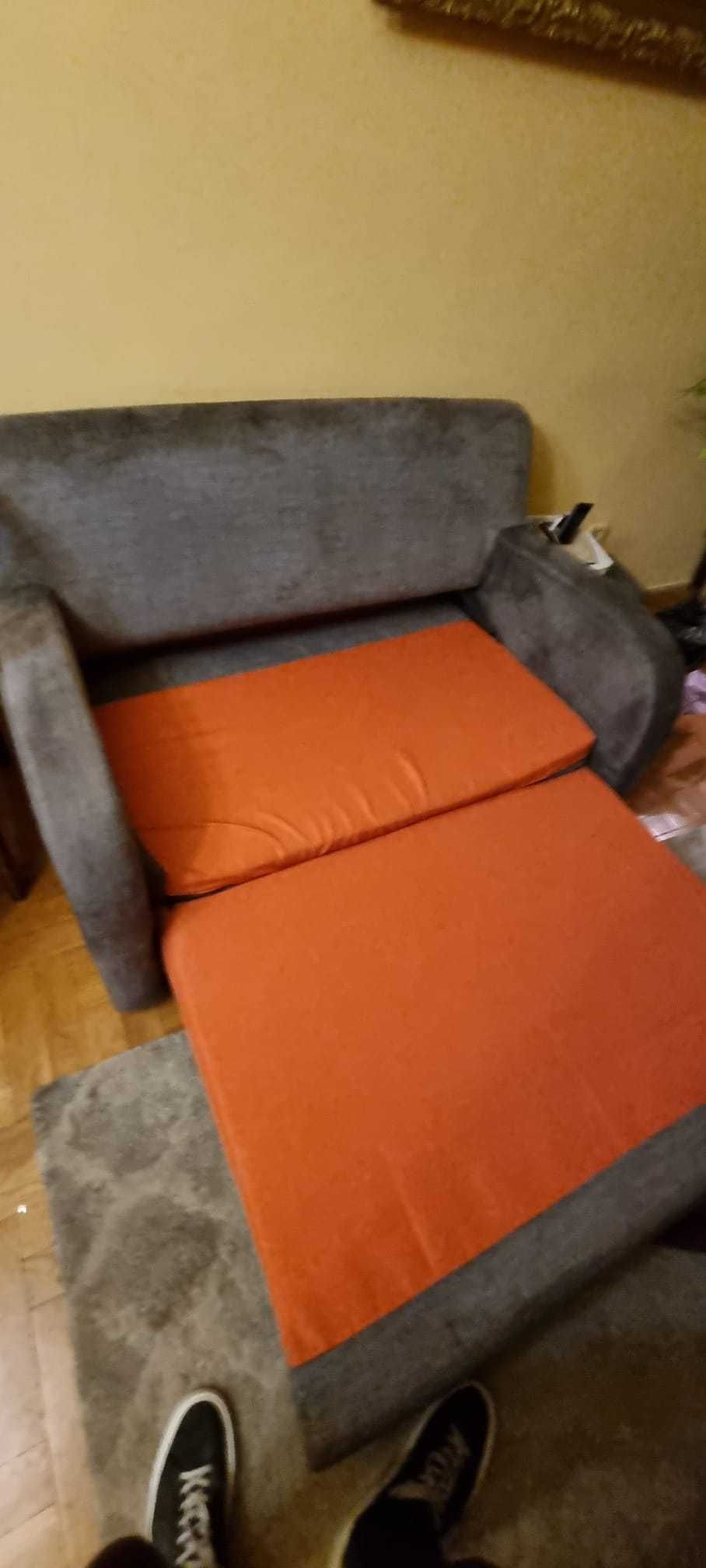 Sofa rozkładana z pudłem w środku + 2 fotele - tanio! - dobra cena!