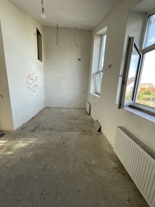 Таунхаус у Бучі з крутим наповнення! Поряд школа і садок!