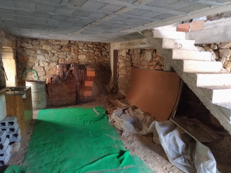 Casa no centro histórico da vila de Almeida