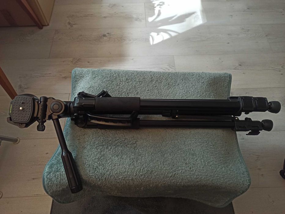 Statyw Tripod Digipod TR563 + gratis - mini statyw