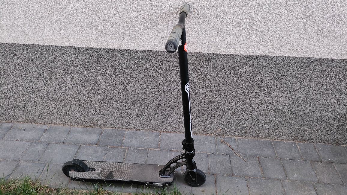 Sprzedam hulajnogę wyczynową