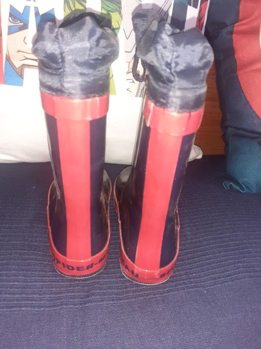 Sapatilhas, pantufas e galochas spiderman. Tamanho 26