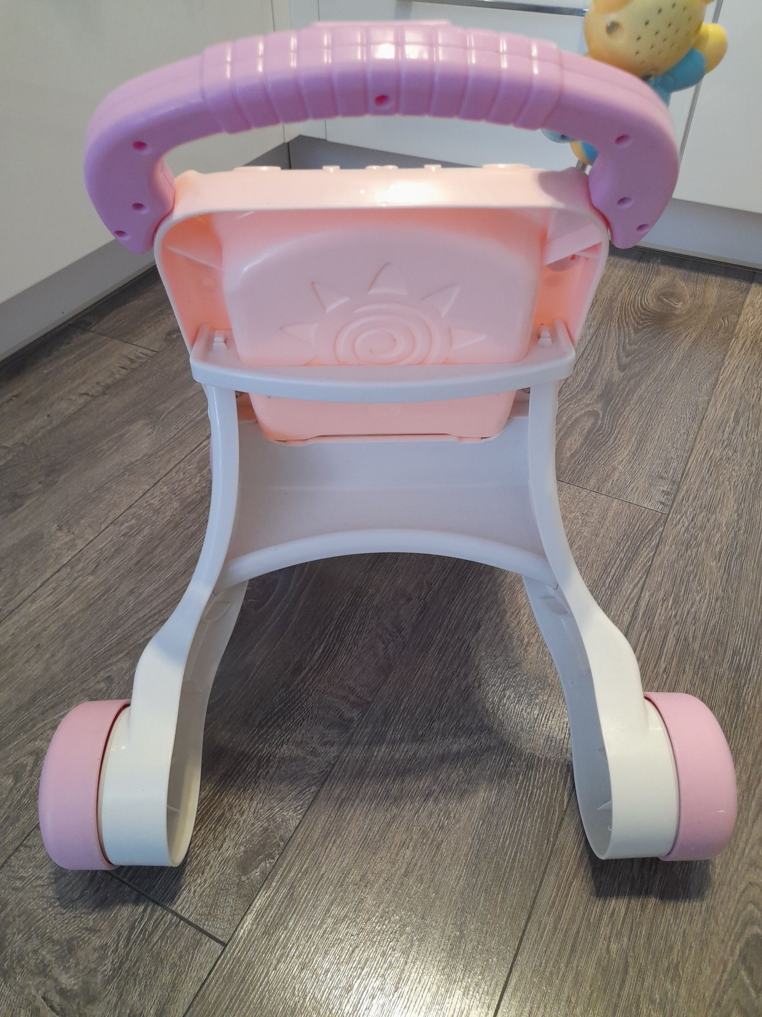 Wózek pchacz Fisher Price dla lalek 3w1 pozytywka