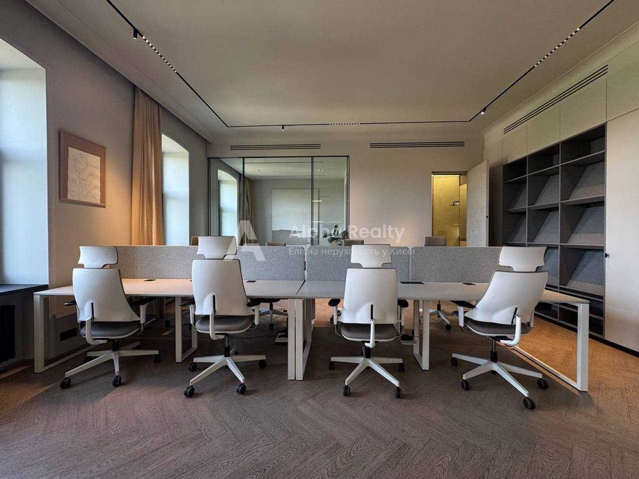 БЕЗ% Дизайнерський офіс 90м2 Площа Укр Героїв / Університет СВІТЛО Є!