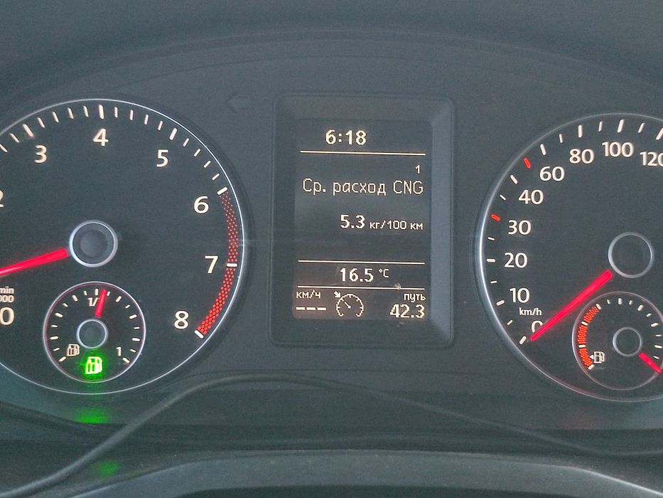 Volkswagen Caddy 2016 5-містний