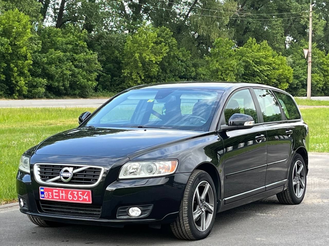 Продам свіжо пригнаний автомобіль Volvo v 50 2012 року