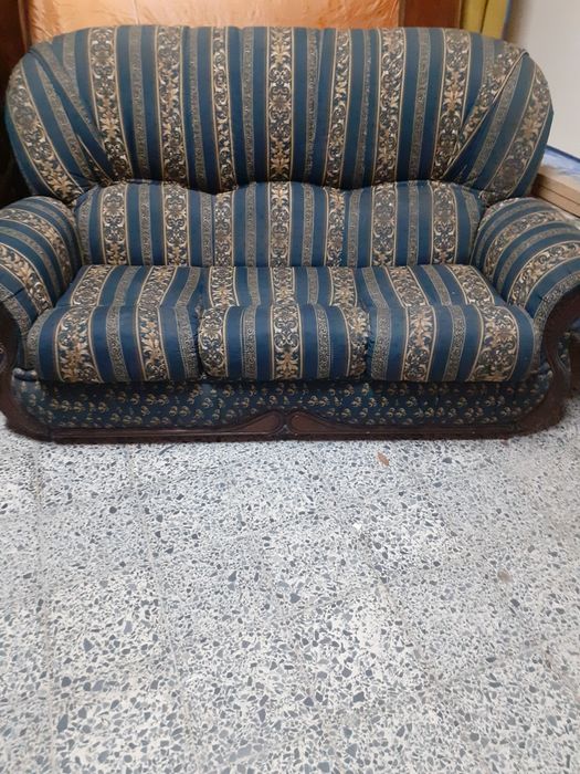 Sofá cama de três lugares e de um lugar