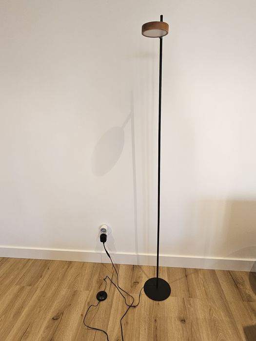 Candeeiro de pé • Área store