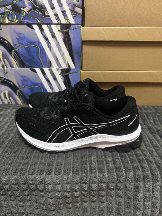 Чоловічі кросівки  GT-Xuberance 2 42(27см) оригінал