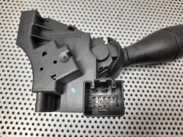 Conjunto / manetes de luzes e limpa vidros FORD Focus I Carrinha Van (