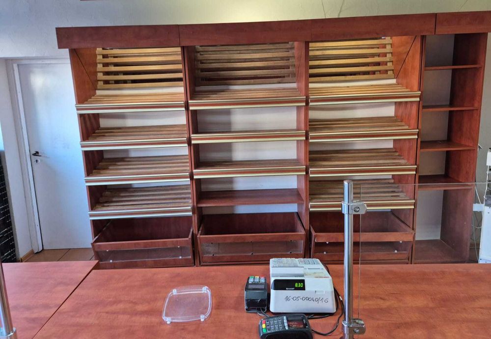 Meble sklepowe do piekarni / cukierni