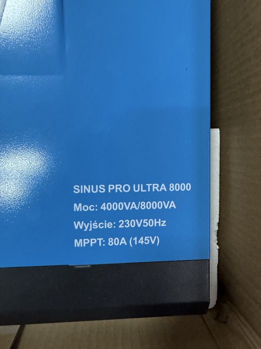 Гібридний інвертор VOLT SINUS PRO ULTRA 8000