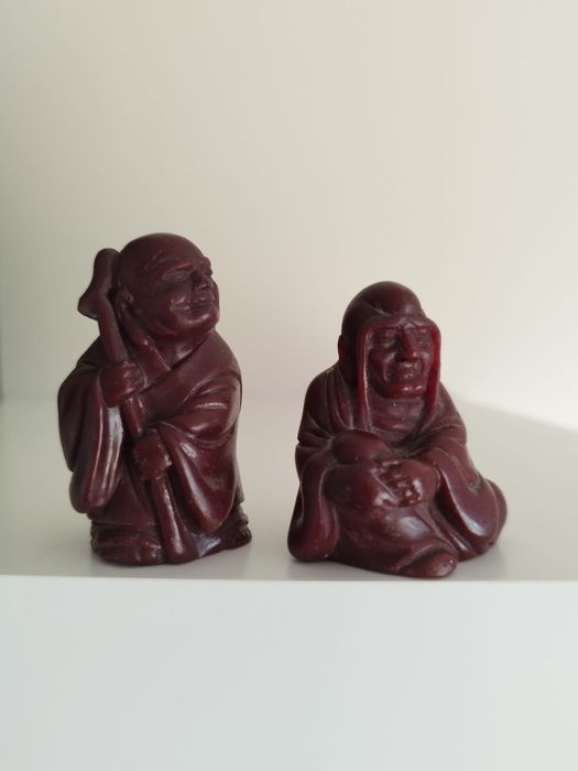 Estatuetas pequenas  (tipo budas)