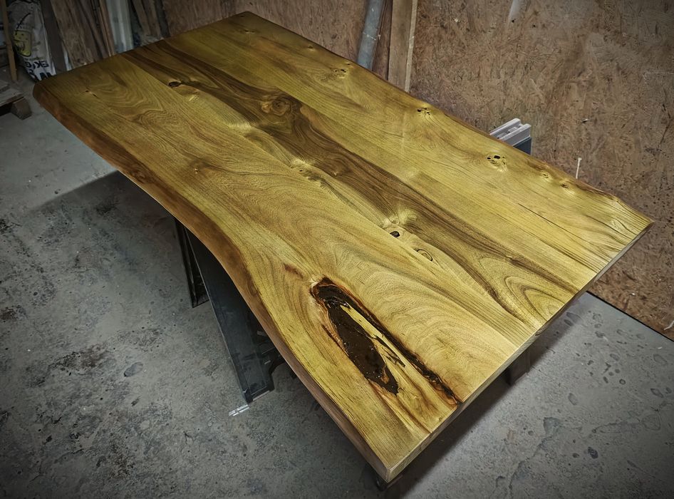 Blat orzech Live Edge 123 x66-68 na stół biurko ławę
