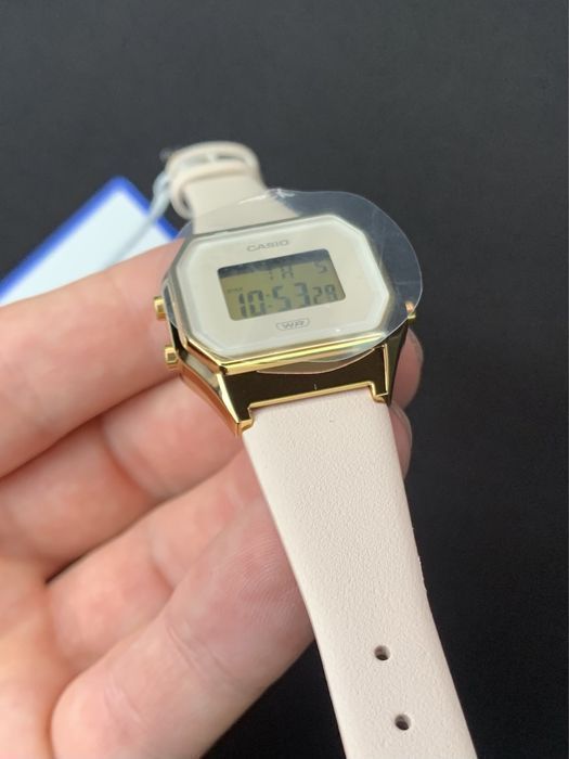 Годинник жіночий  Casio LA680WEGL-4D Оригінал Гарантія