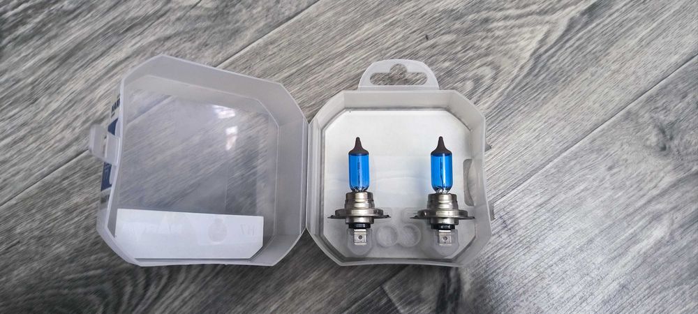 Лампы H7 Philips Diamond Vision Ultimate Xenon Effect