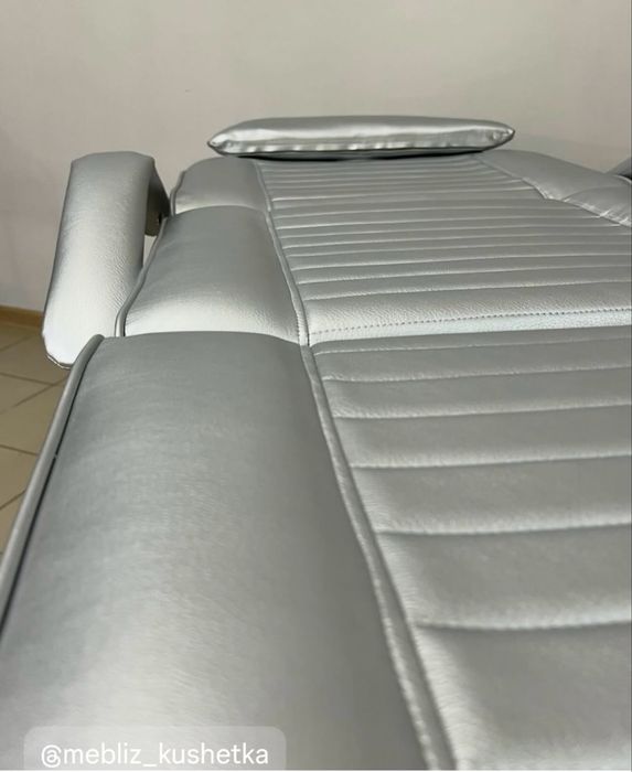 Кушетка, ккшеточка на гідравлиці, косметологічна