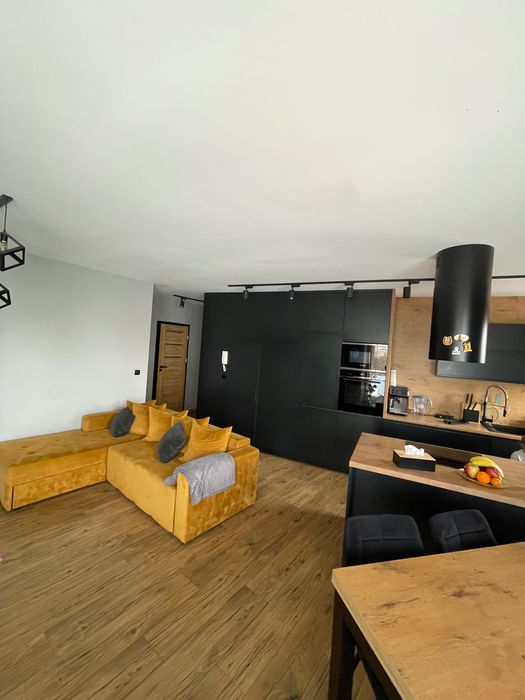 Nowoczesne mieszkanie w centrum z miejscem parkingowym