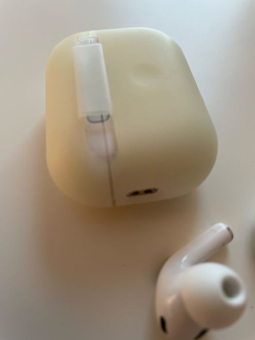 Apple AirPods Pro 2 USB-C
