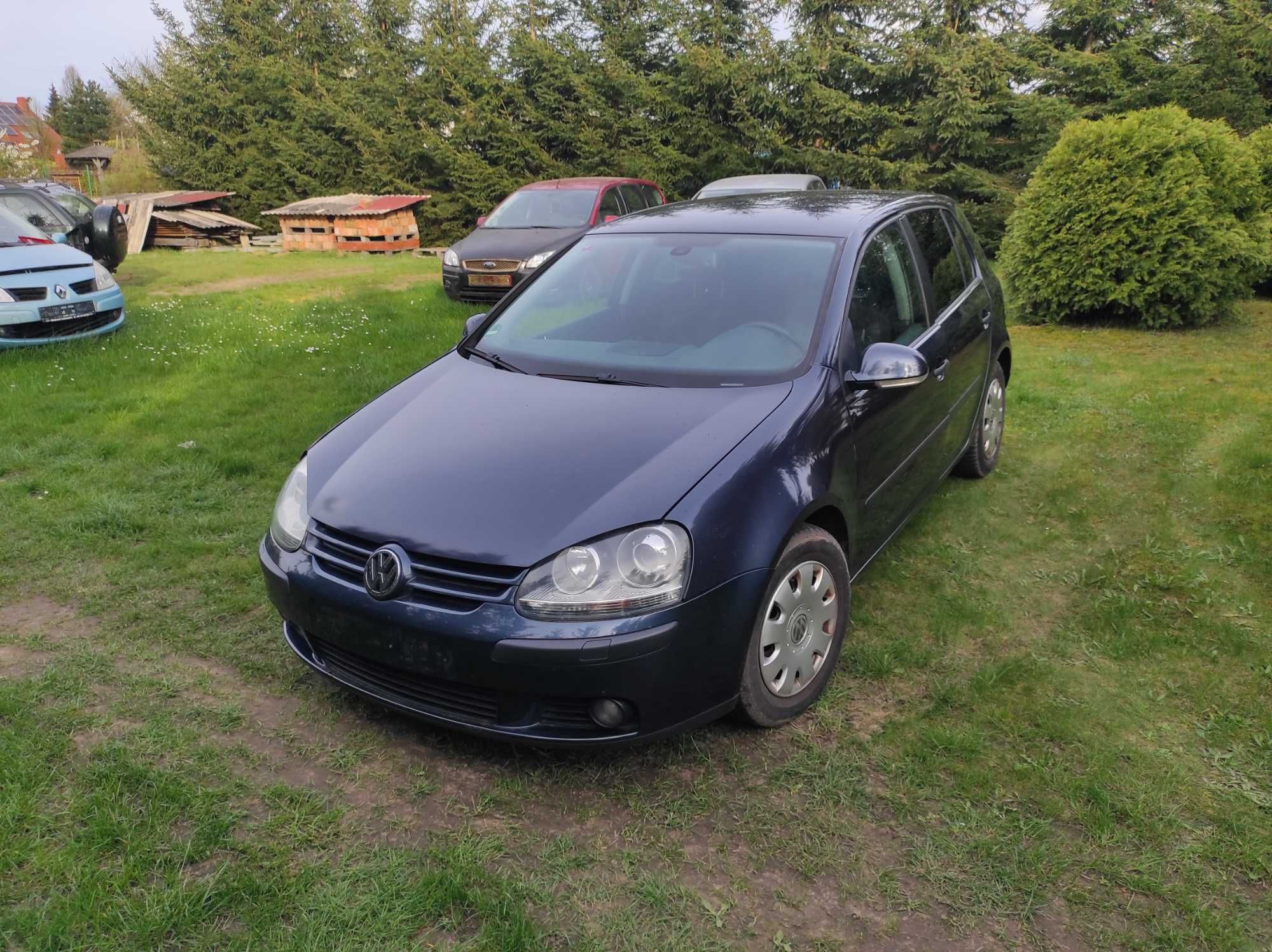 Volkswagen Golf V 1.6 benzyna