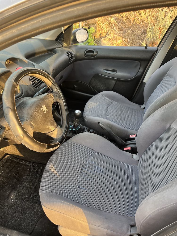 Peugeot 206 1.1