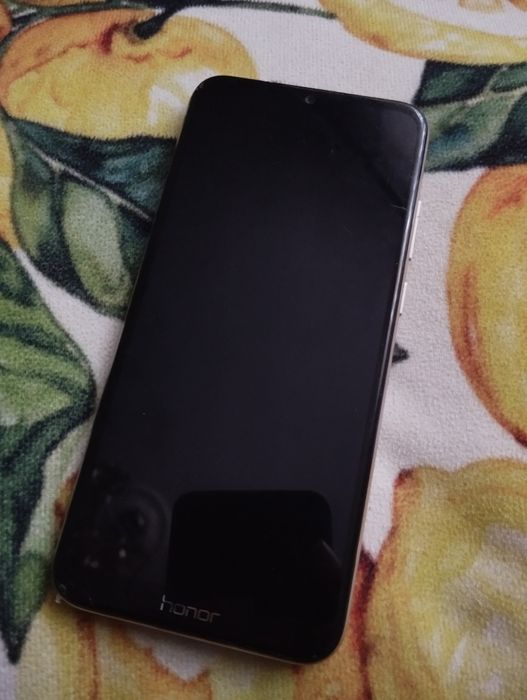 Продам Huawei Honor 8A 3/32