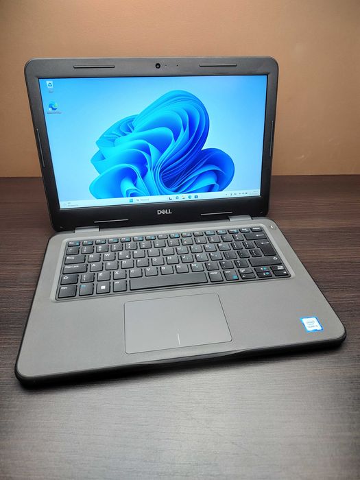 SOLIDNY LAPTOP | Dell Latitude | i5-8265U | 8GB RAM | 256SSD | Win11
