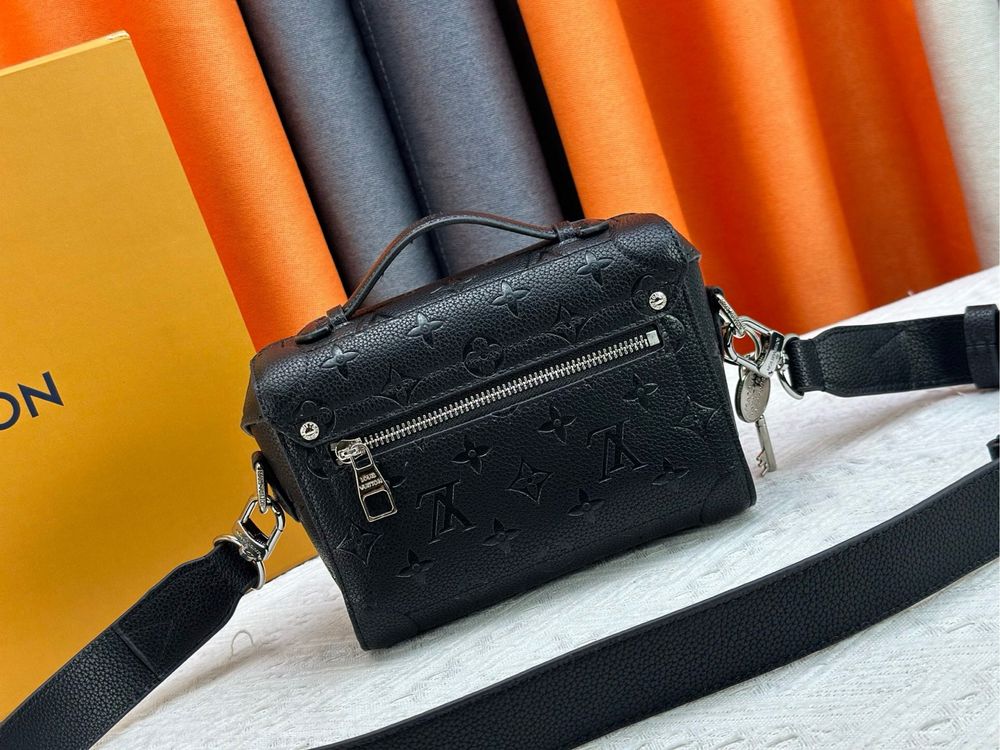 Louis Vuitton soul trunk черная кожаная сумка мужская унисекс
