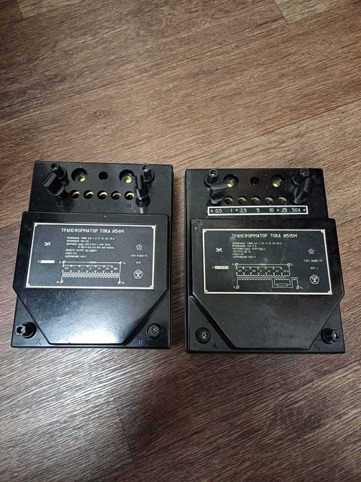 Трансформатор струму И54М
