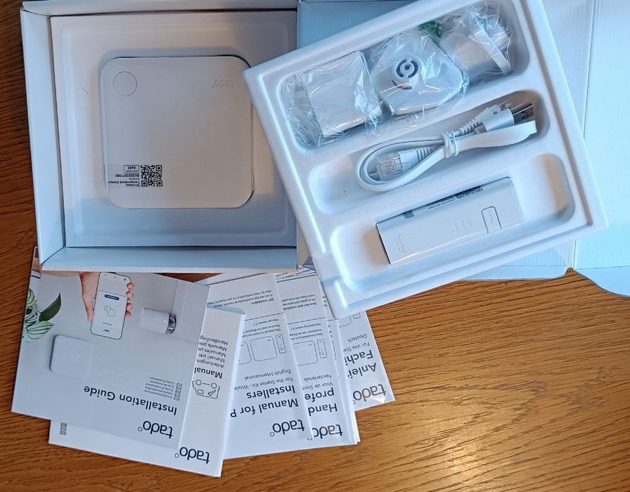 Zestaw startowy tado° V3+ (bezprzewodowy termostat, mostek, odbiornik)