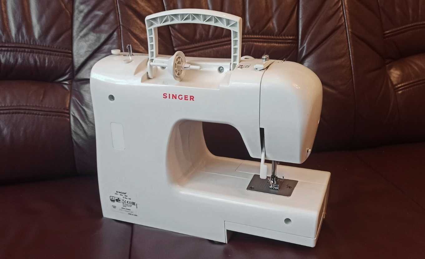 Швейна машина SINGER 2250