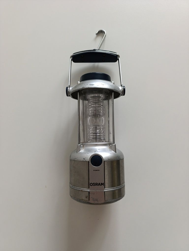 Candeeiro Osram a pilhas com luz Led