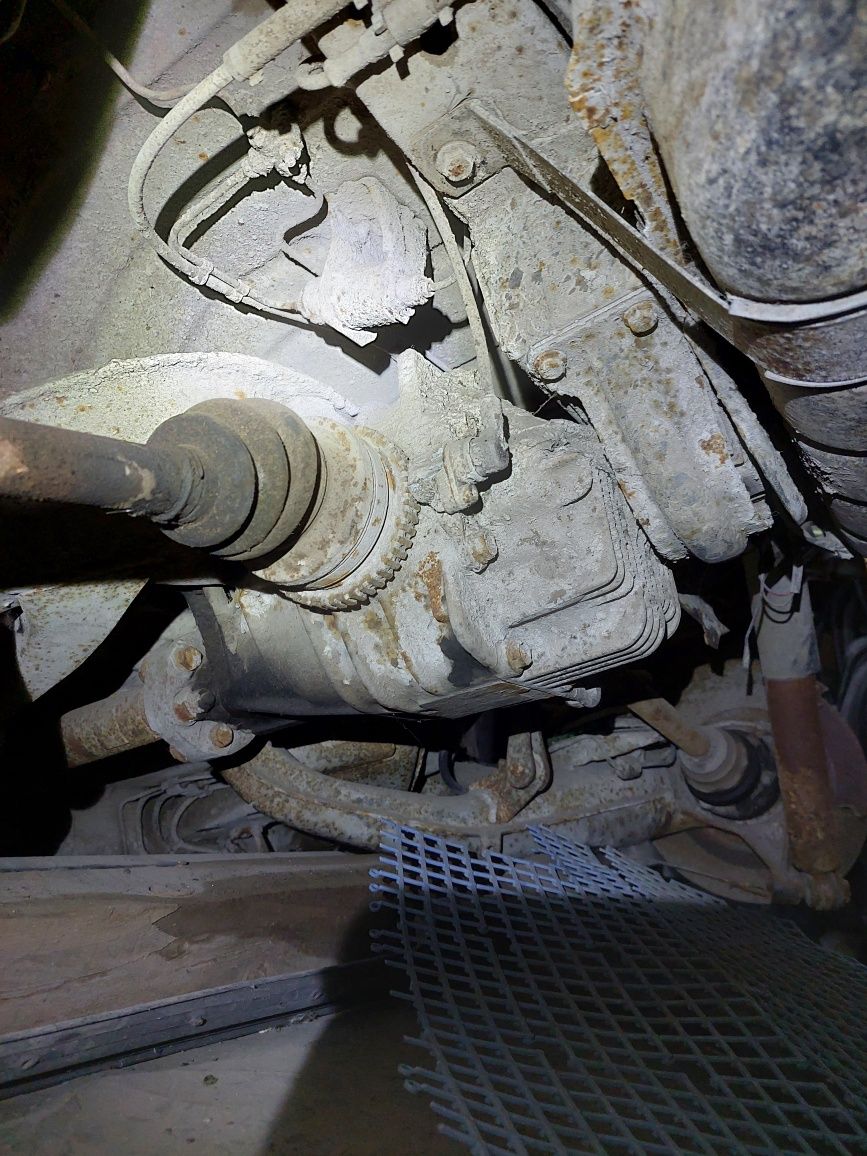 Розборка OPEL Omega A 2.0 1992