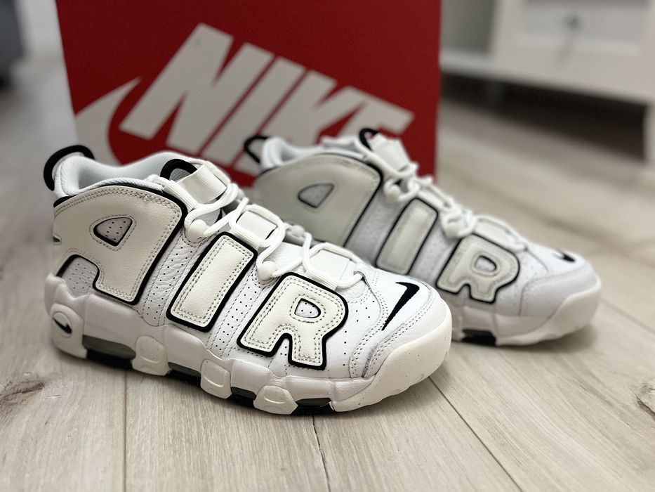 Nike air more uptempo