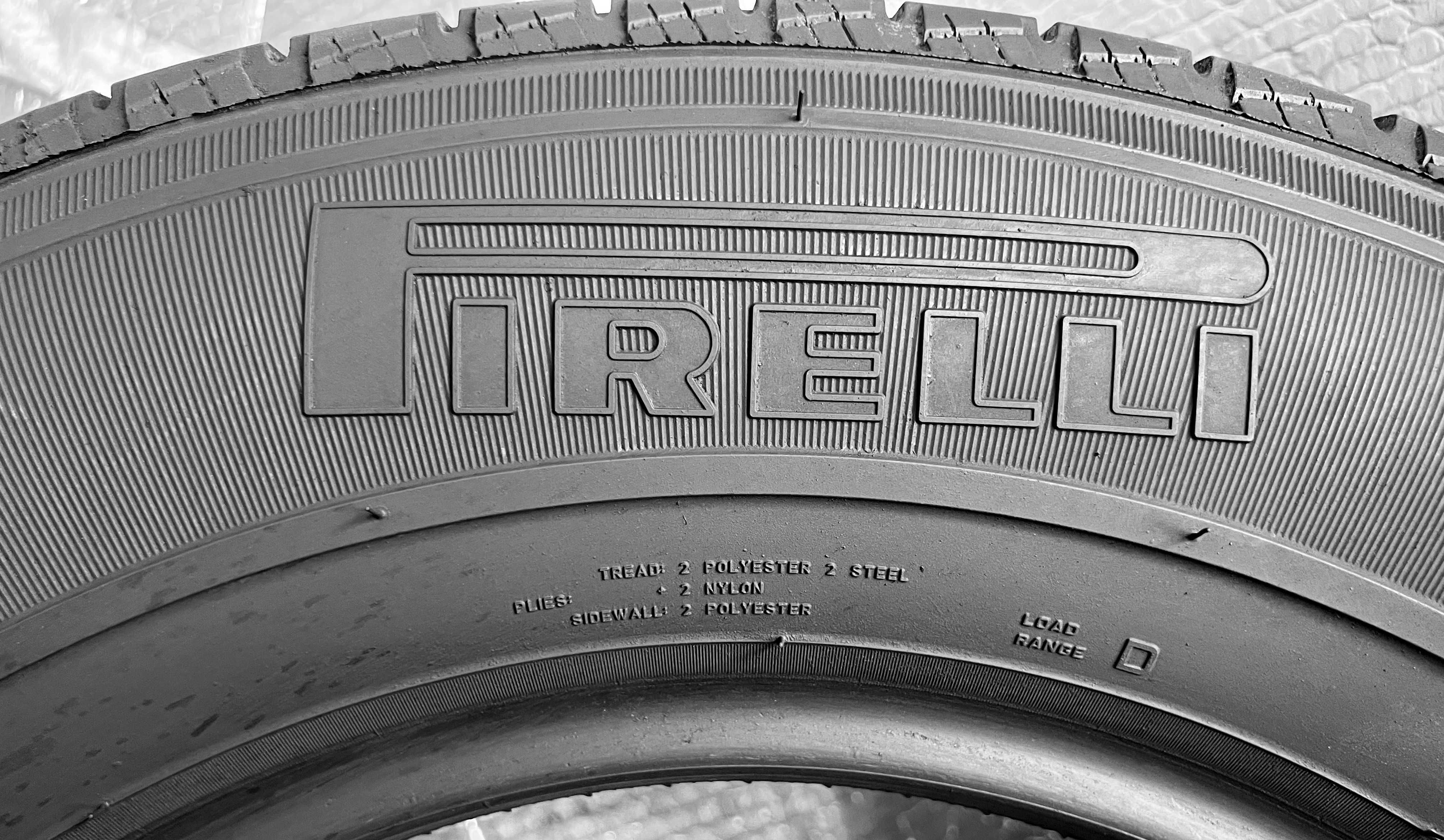 Шини Б/в 215.75.16c пара Pirelli