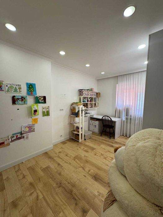 Продам 3 кв Холодная гора, метро 15 мин