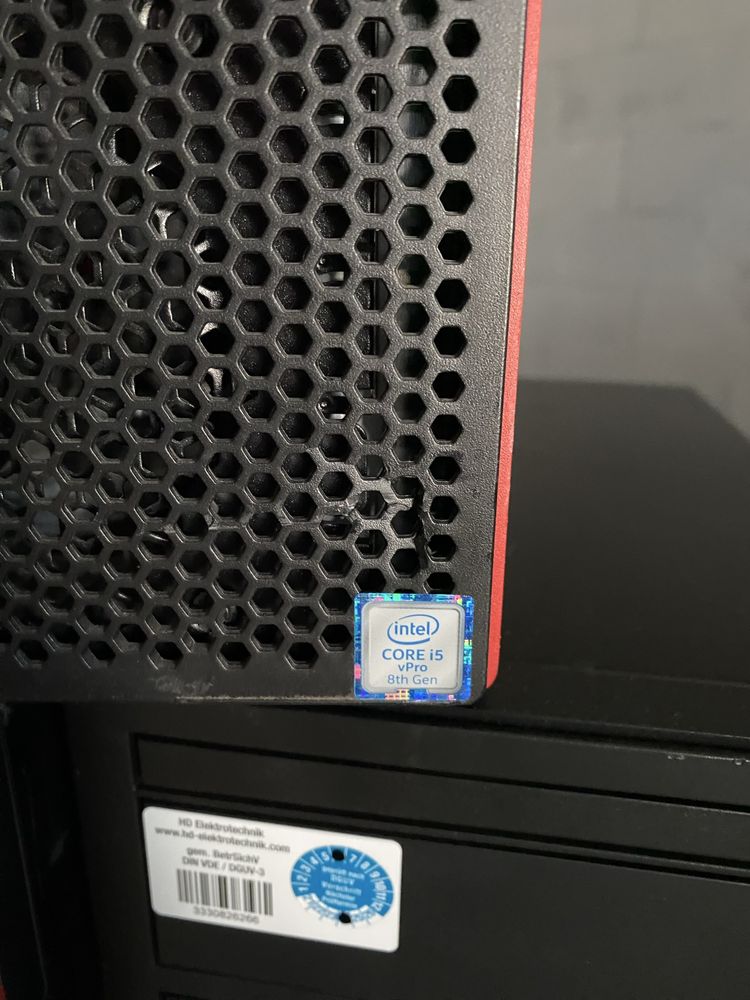 30x Fujitsu P958/94+ i5-8500/8DDR4/ NO HDD