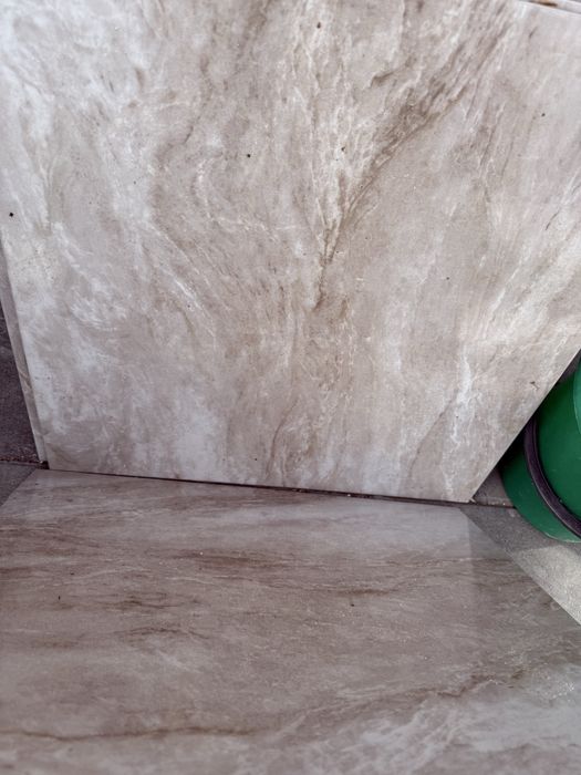 Продам керамічну плитку