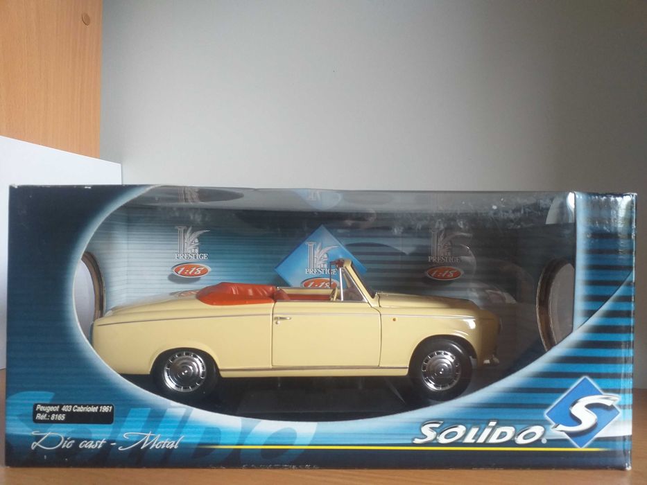 модели 1.18 Solido - Peugeot 403 1961